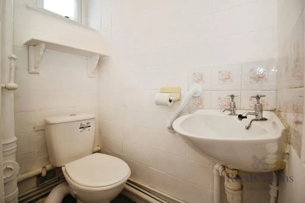 4 bed Terraced