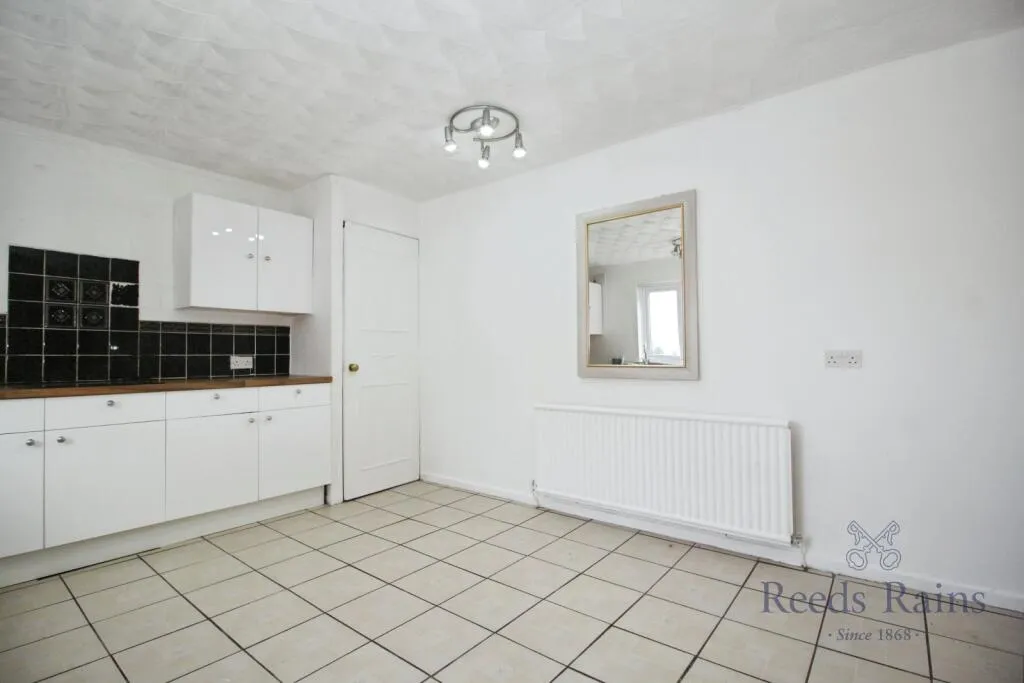 4 bed Terraced