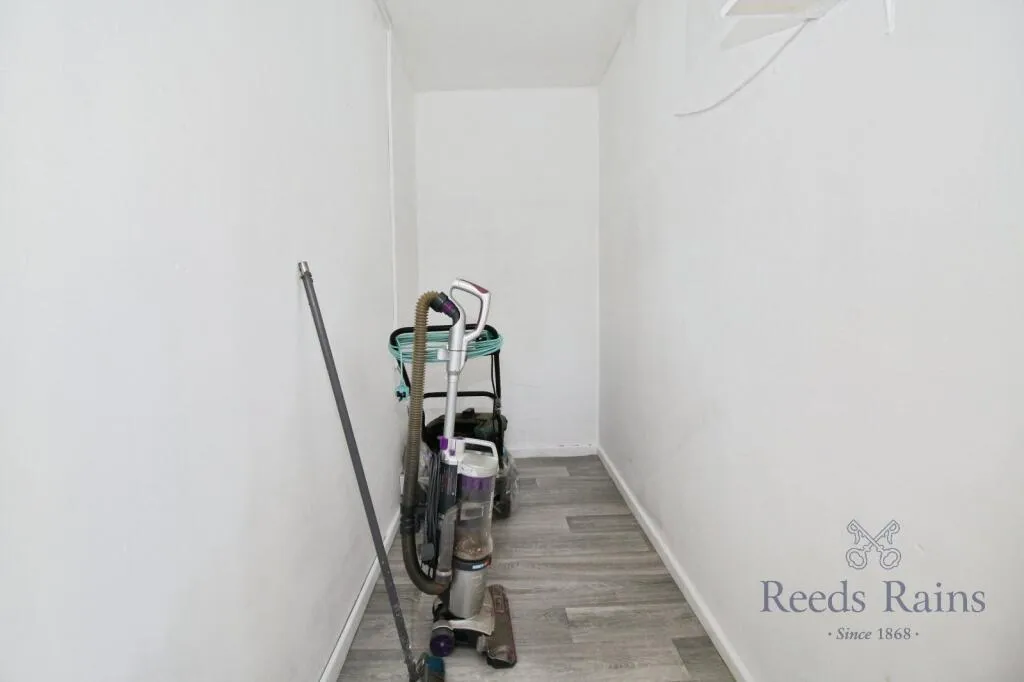 4 bed Terraced