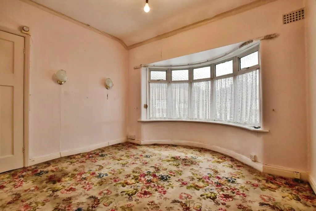 3 bed Semi-Detached