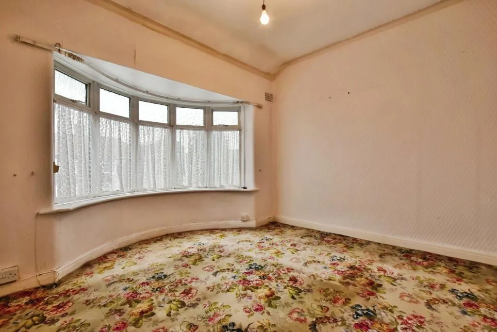 3 bed Semi-Detached
