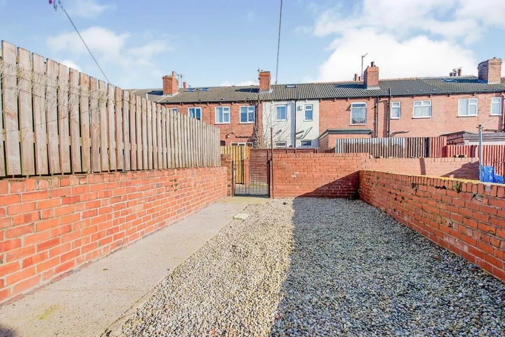 2 bed Terraced