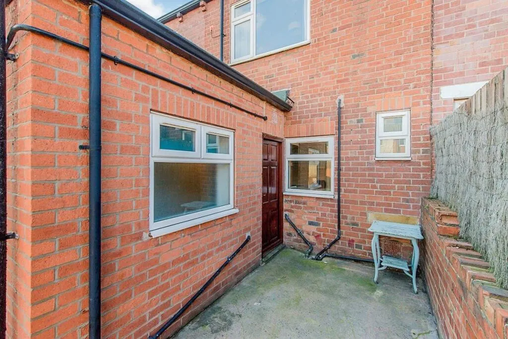 2 bed Terraced