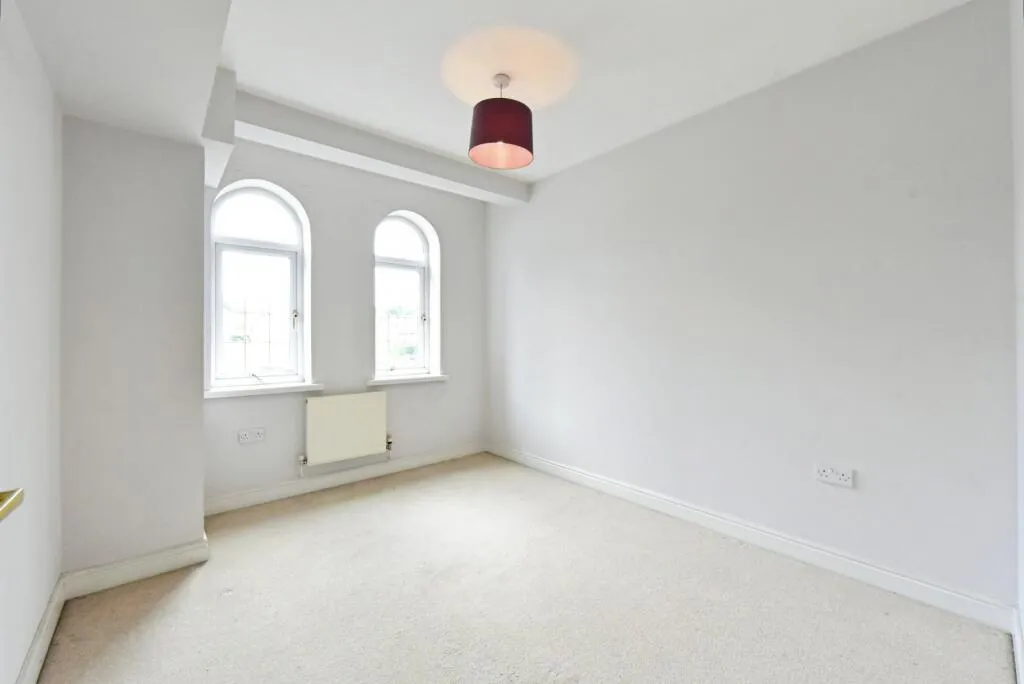 2 bed Apartment