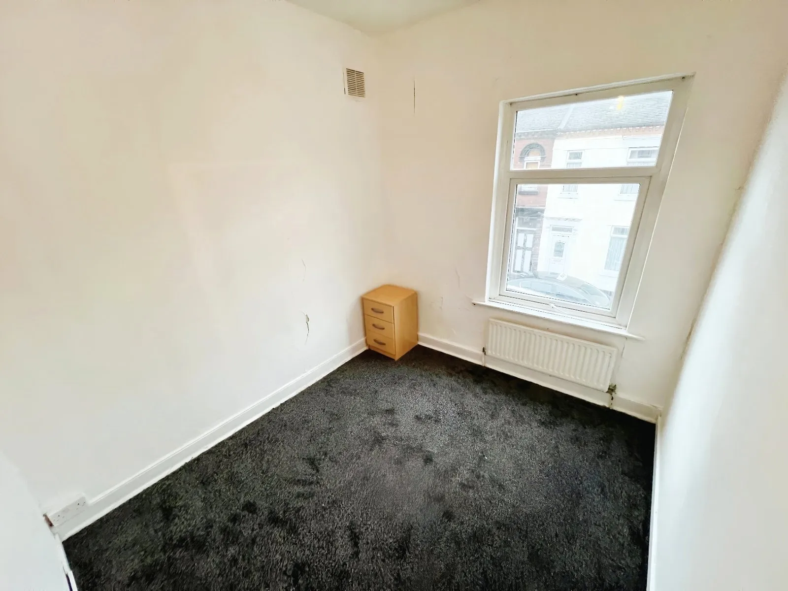 4 bed End of Terrace