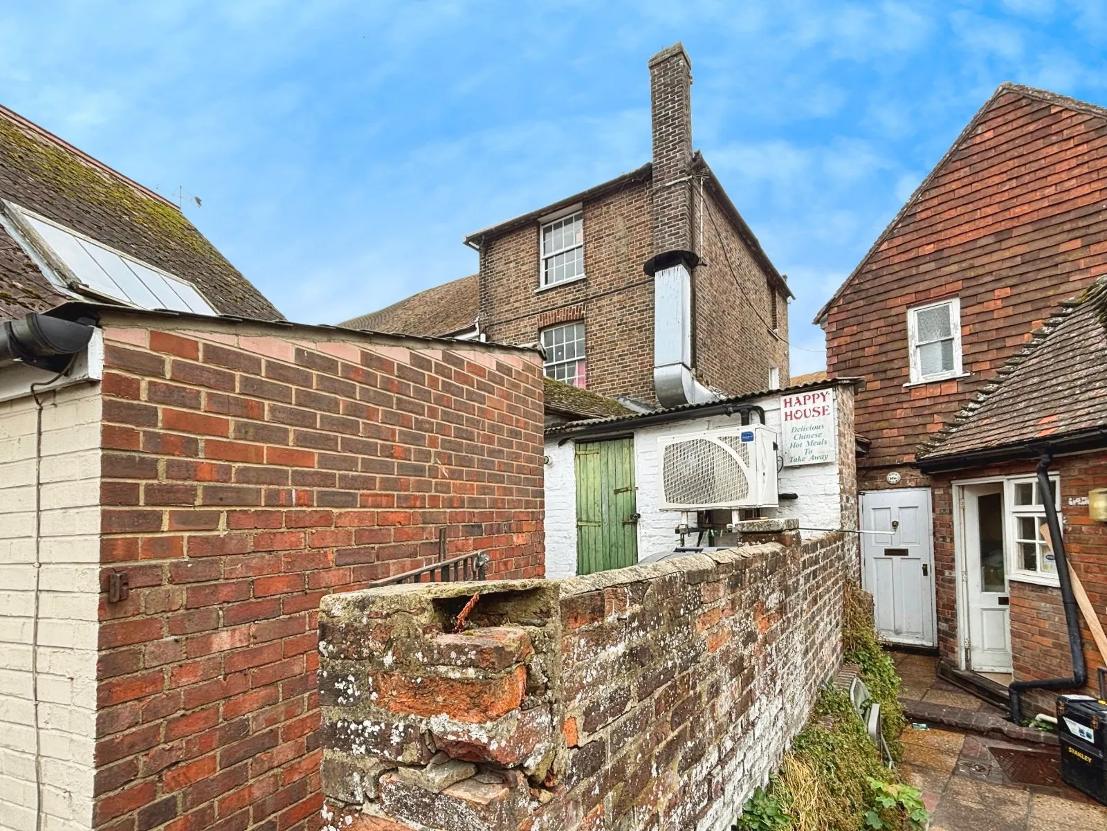 4 bed Commercial Property