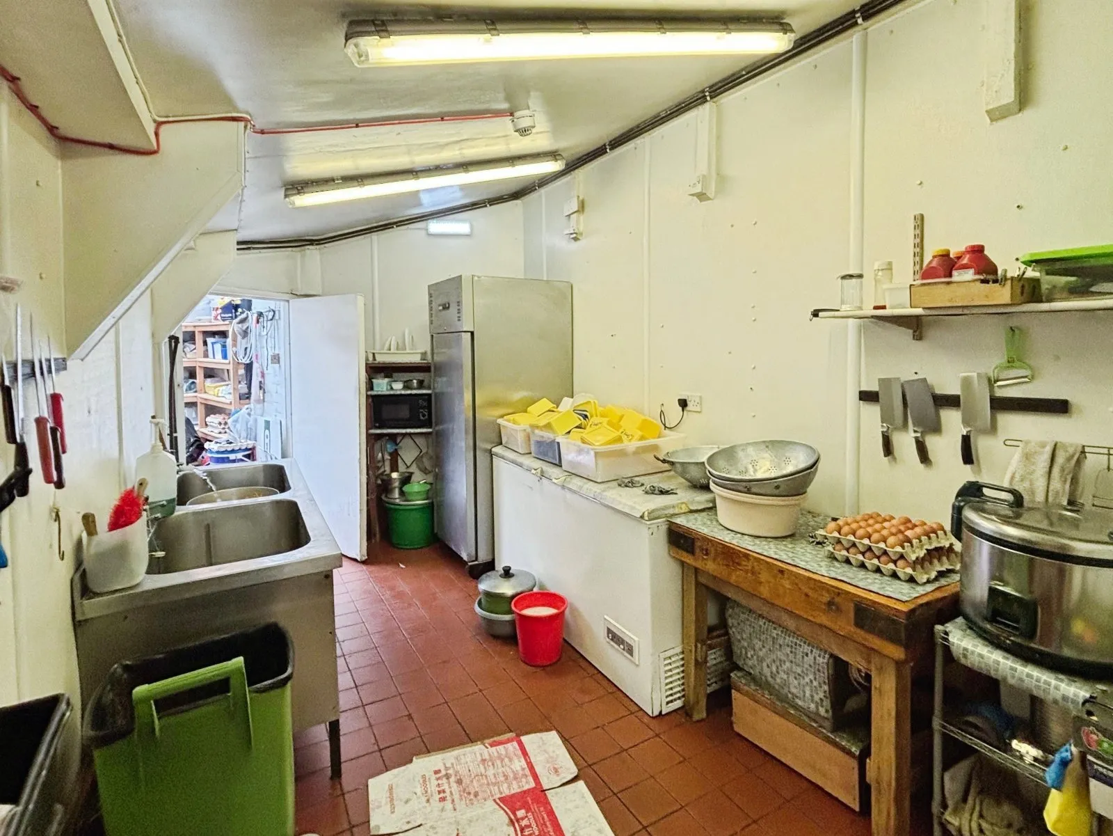4 bed Commercial Property