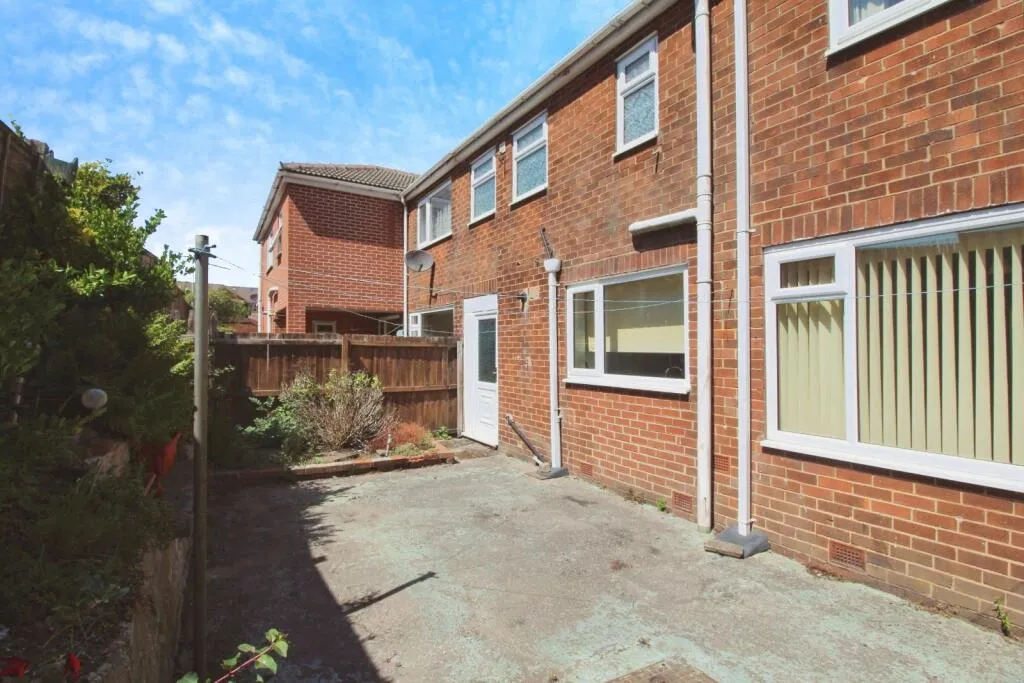 3 bed Terraced