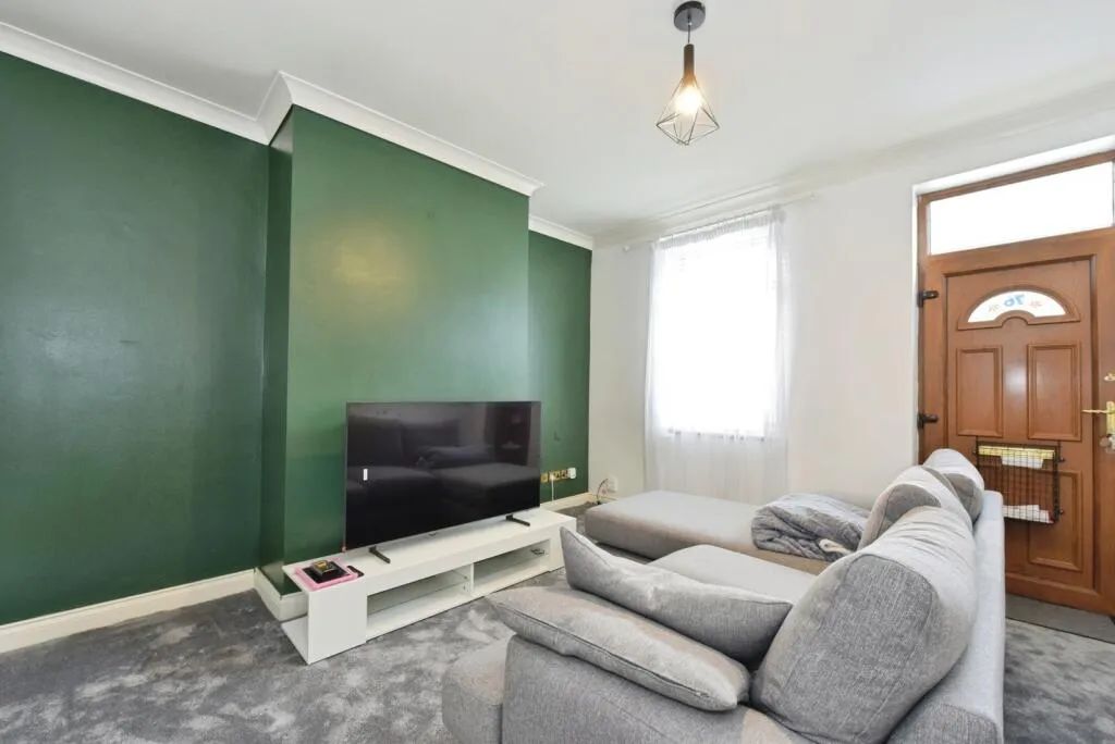 2 bed Terraced