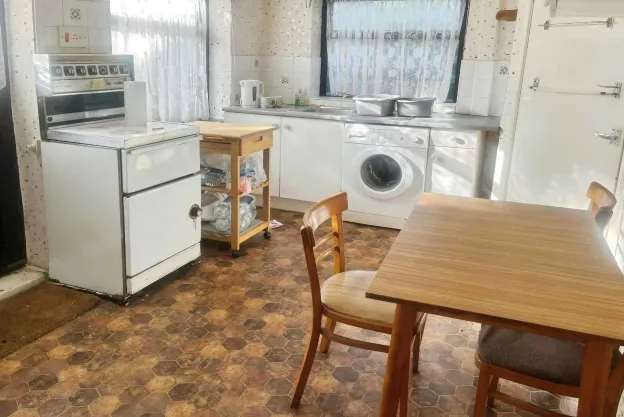 2 bed Semi-Detached Bungalow