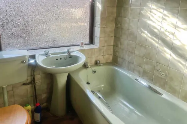 2 bed Semi-Detached Bungalow
