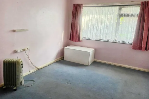 2 bed Semi-Detached Bungalow
