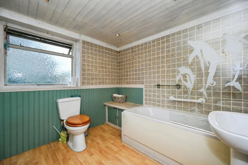 2 bed Semi-Detached