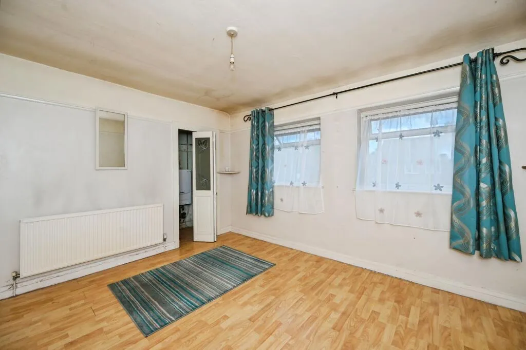 2 bed Semi-Detached