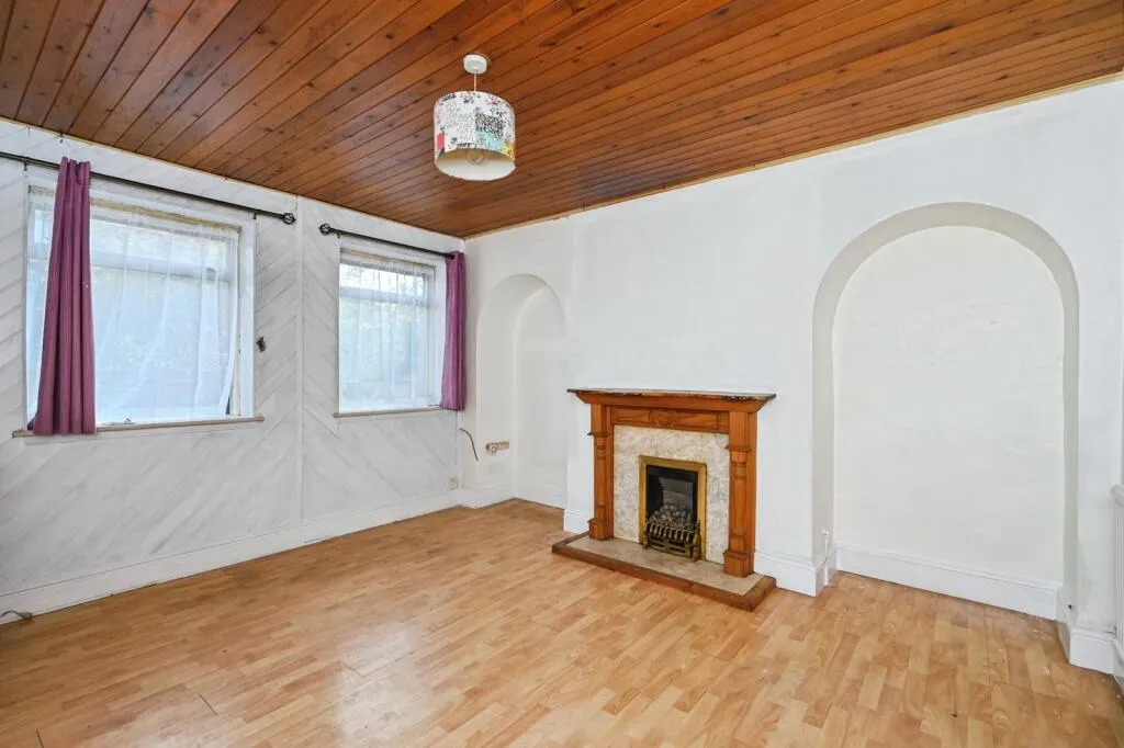 2 bed Semi-Detached