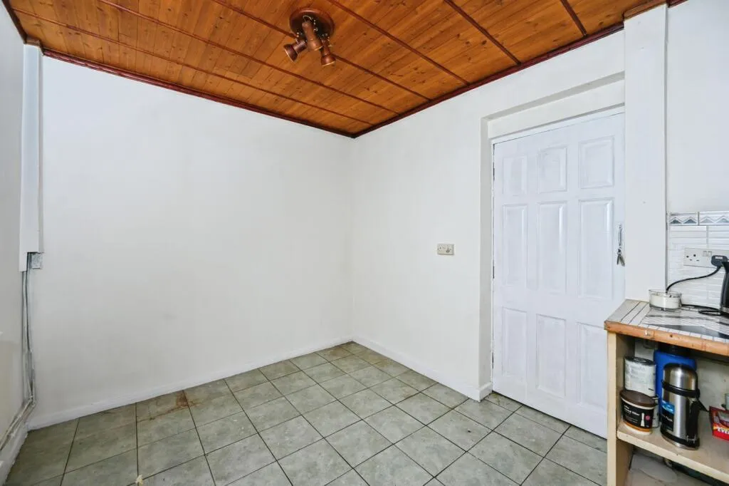 2 bed Semi-Detached