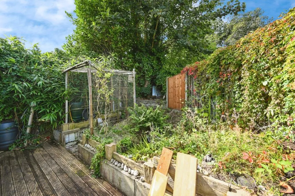 2 bed Semi-Detached