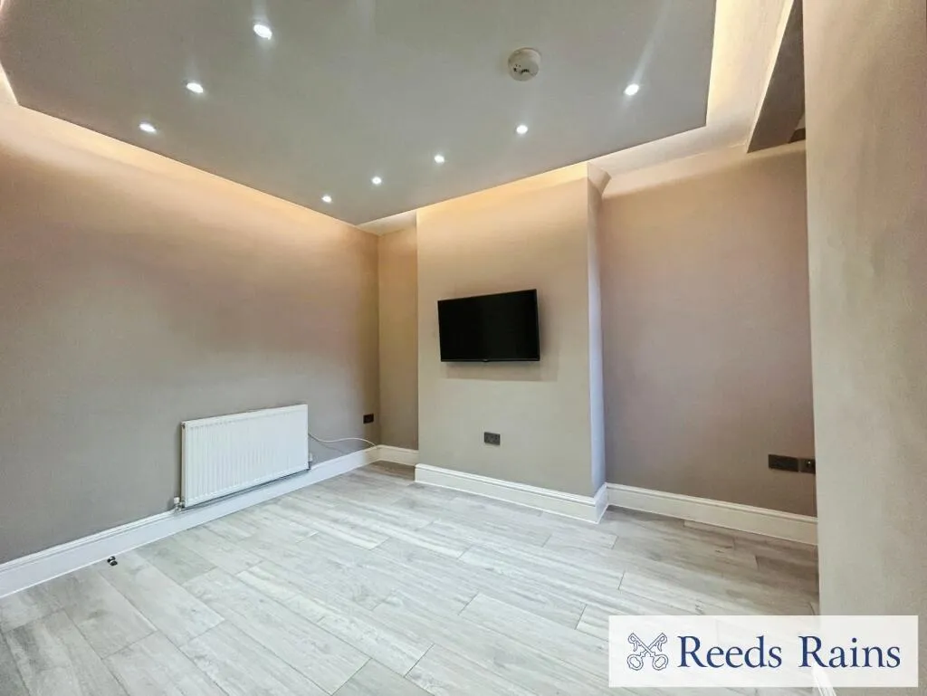 3 bed Terraced