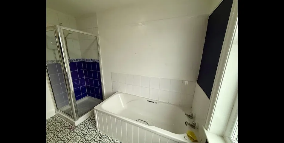 16 Exeter Road, Kingsteignton, Devon TQ12 3TZ DN99558	