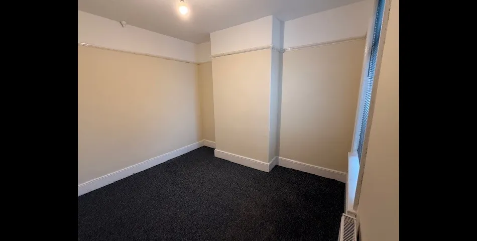 16 Exeter Road, Kingsteignton, Devon TQ12 3TZ DN99558	