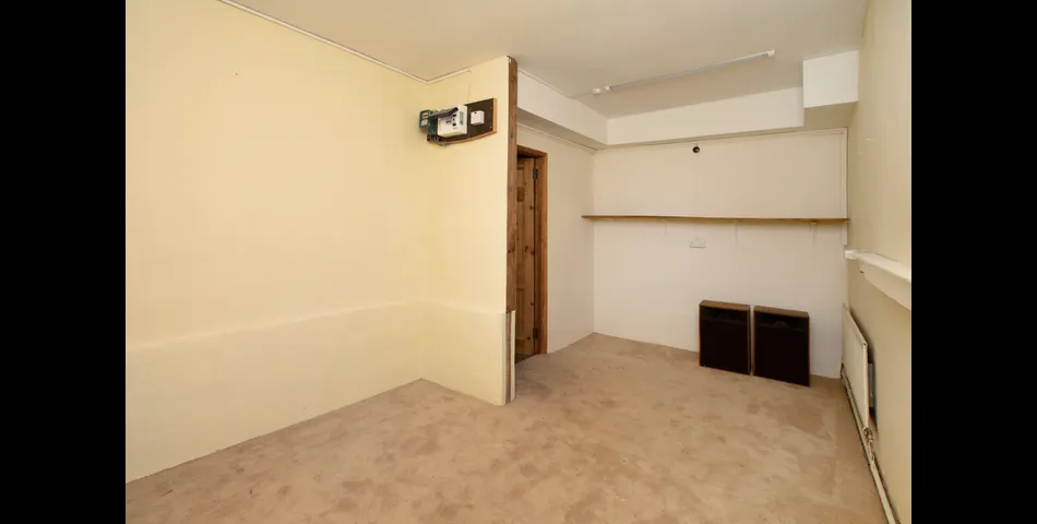 10 Bank Lane, Victoria Street, Totnes TQ9 5EH