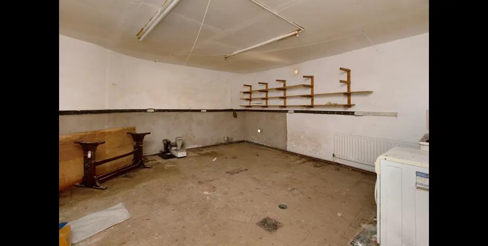 10 Bank Lane, Victoria Street, Totnes TQ9 5EH