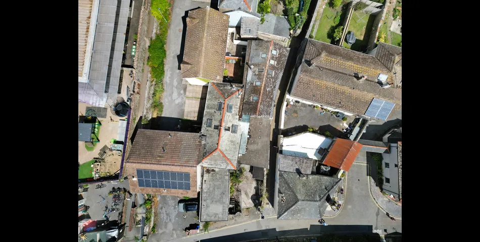 10 Bank Lane, Victoria Street, Totnes TQ9 5EH