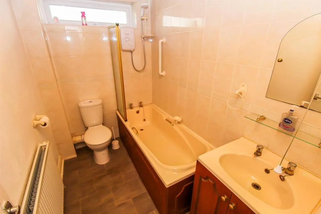 2 bed Terraced