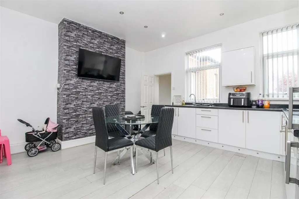 3 bed Terraced