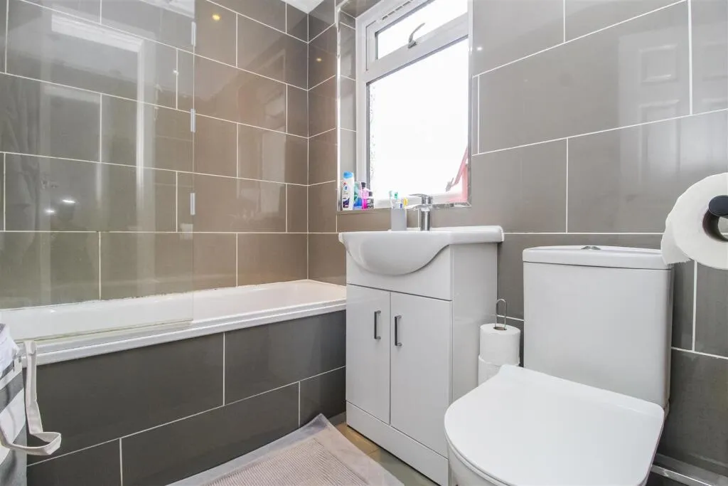 3 bed Terraced