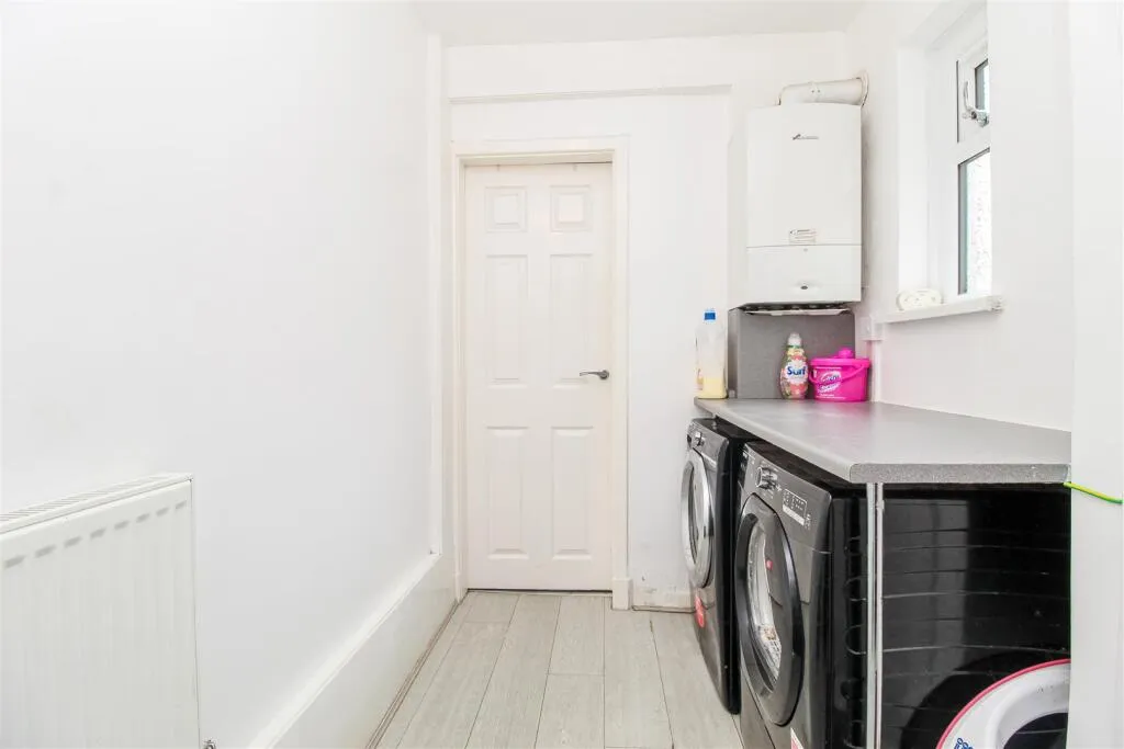 3 bed Terraced
