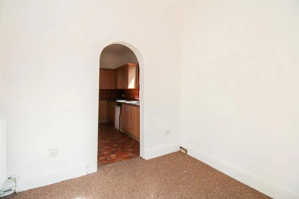 2 bed Detached