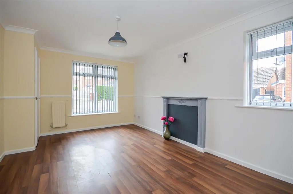 3 bed Semi-Detached