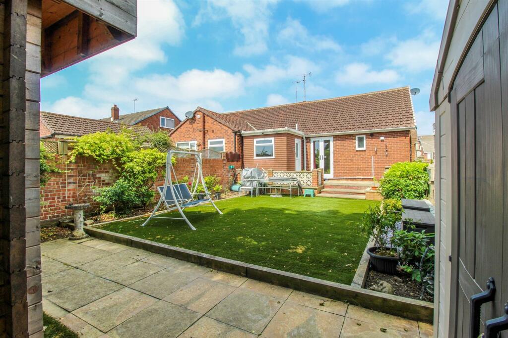 3 bed Semi-Detached Bungalow