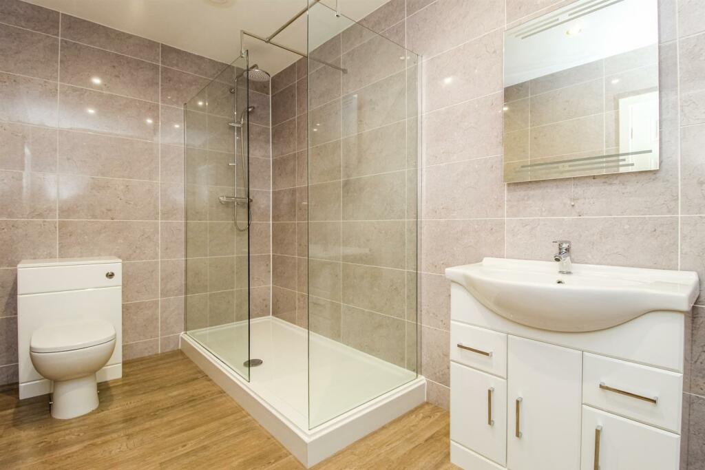 3 bed Semi-Detached Bungalow
