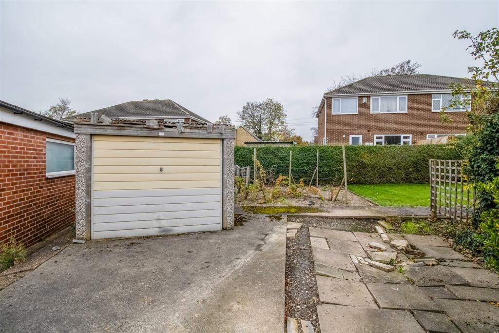 2 bed Semi-Detached