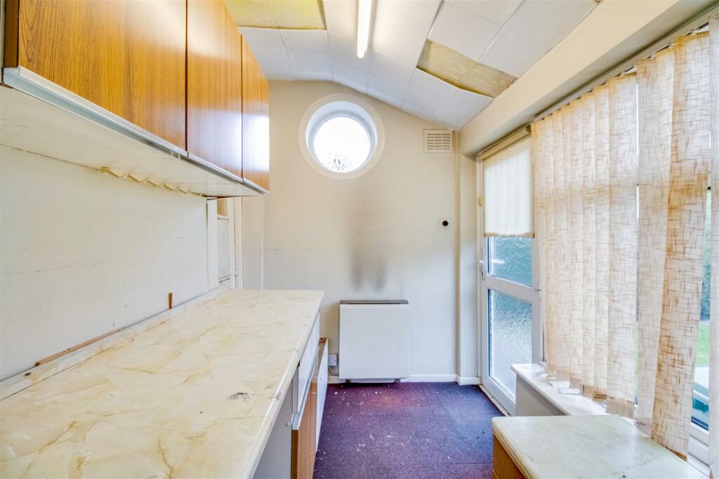 2 bed Semi-Detached