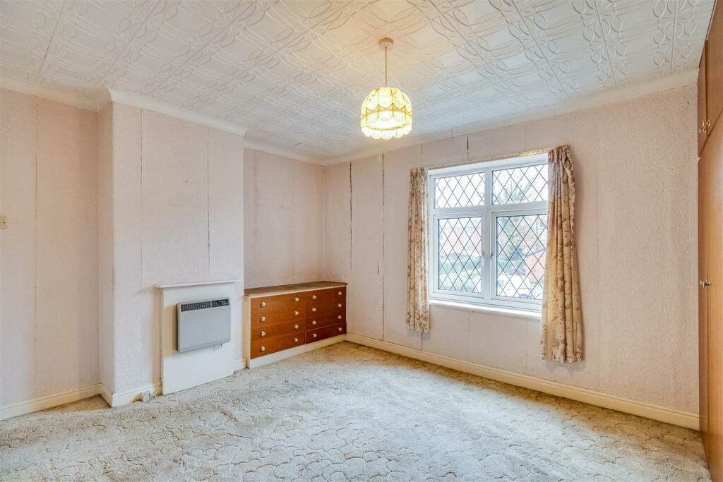 2 bed Semi-Detached