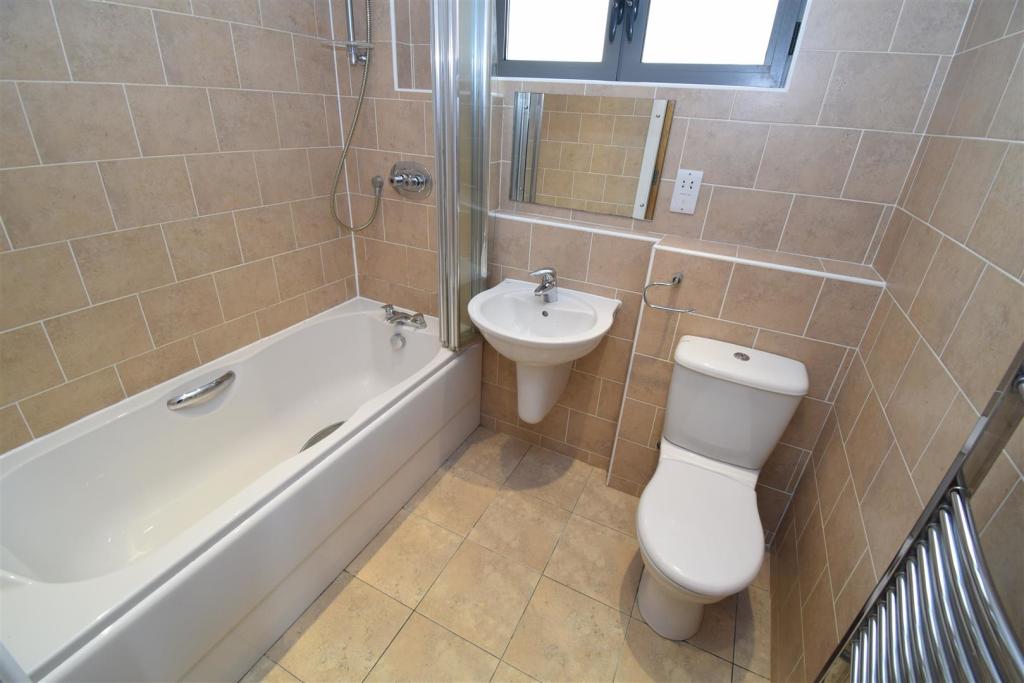 2 bed Apartment