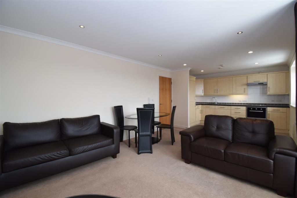 2 bed Apartment