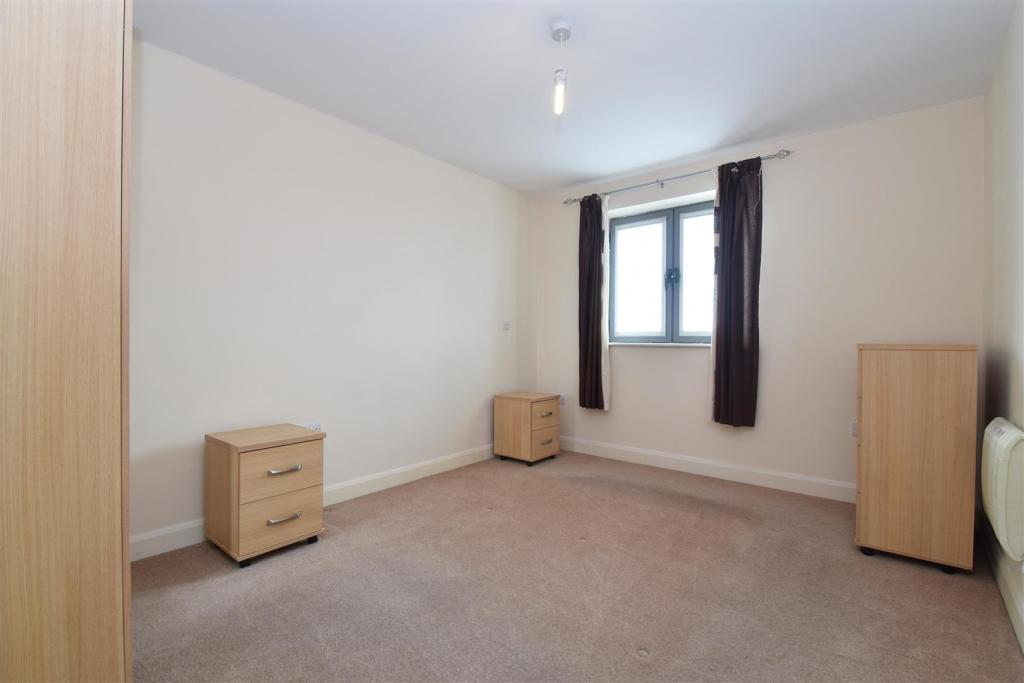 2 bed Apartment