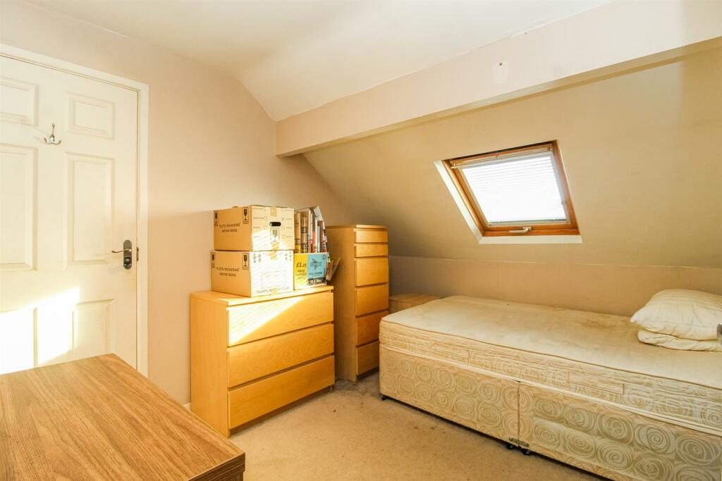 3 bed Semi-Detached Bungalow