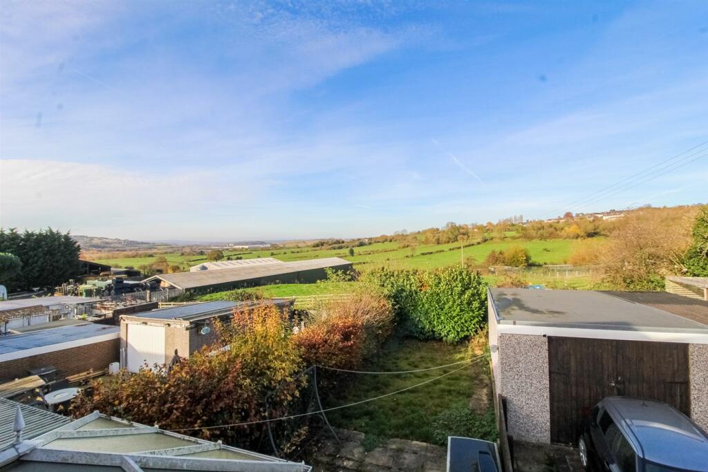 3 bed Semi-Detached Bungalow