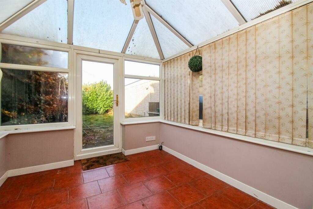 3 bed Semi-Detached Bungalow