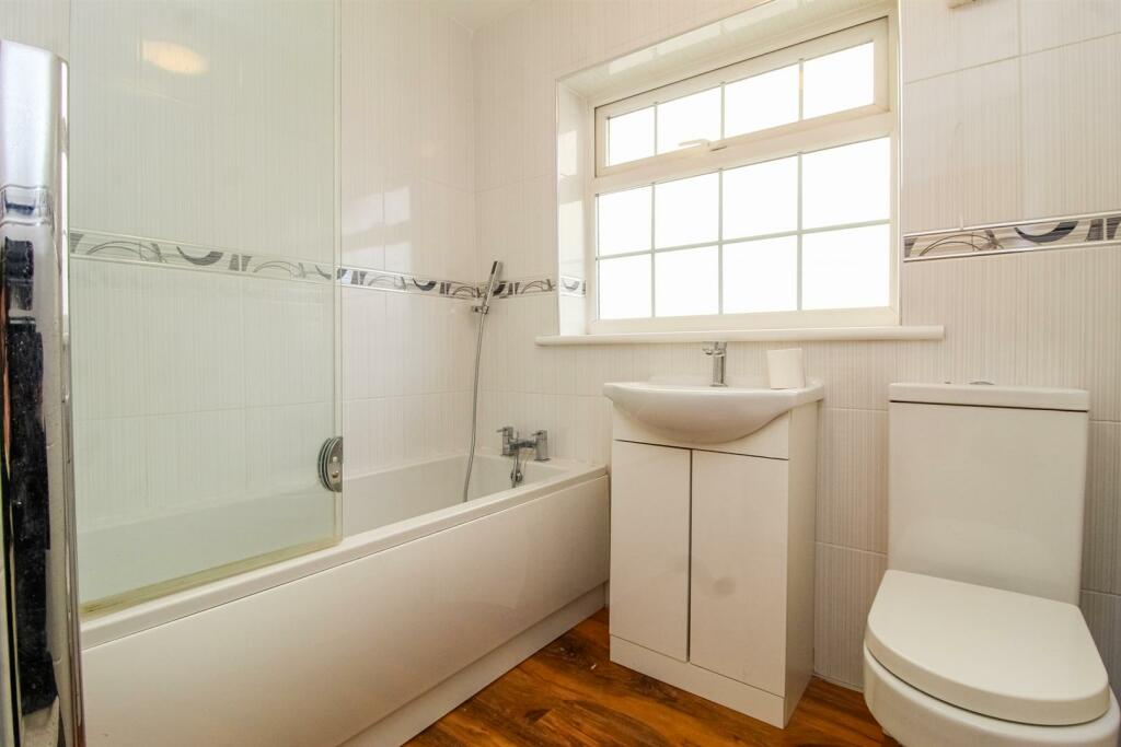 2 bed Detached Bungalow