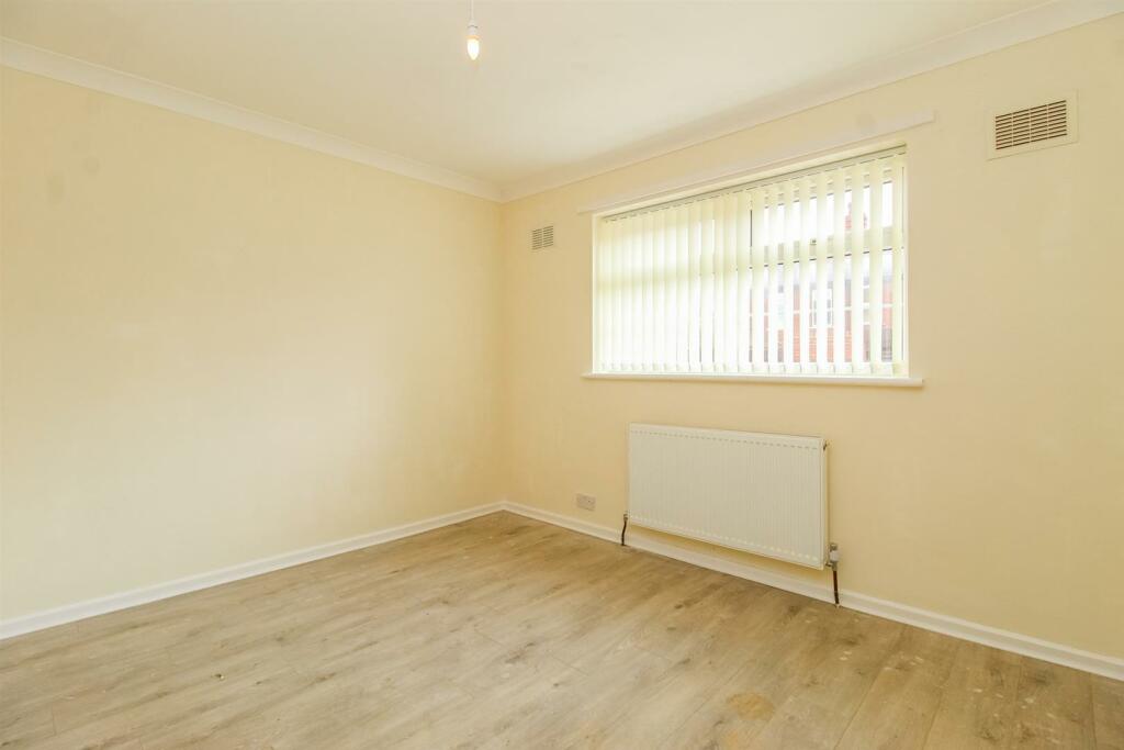2 bed Detached Bungalow