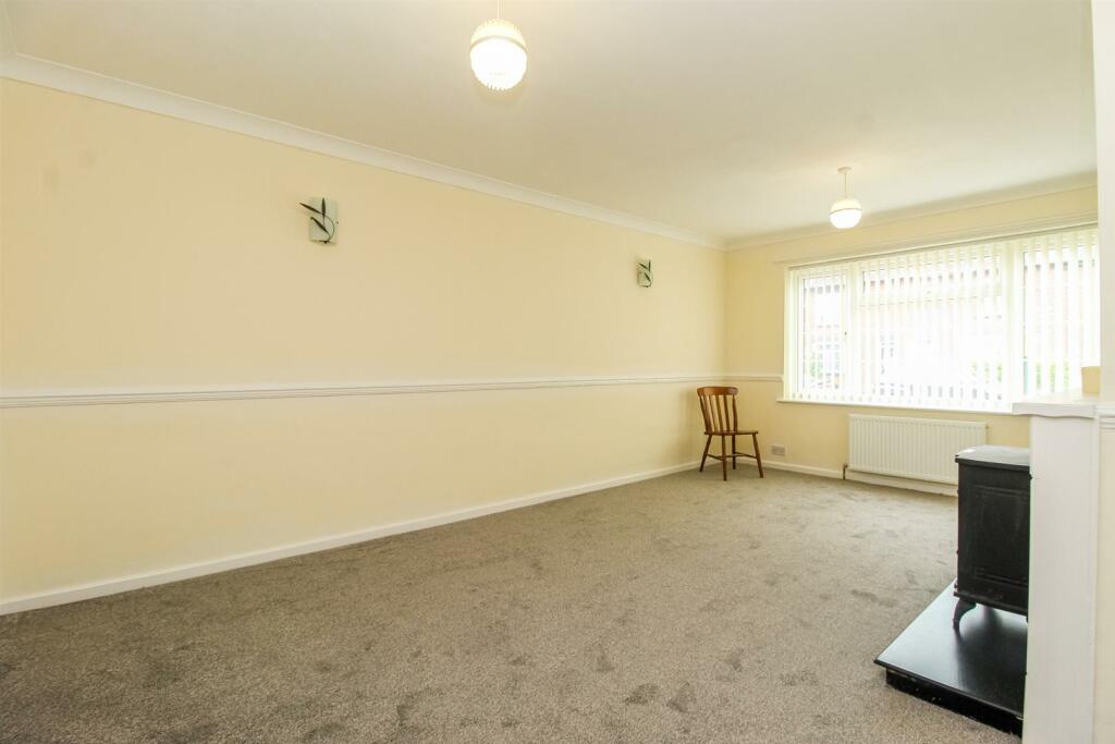 2 bed Detached Bungalow