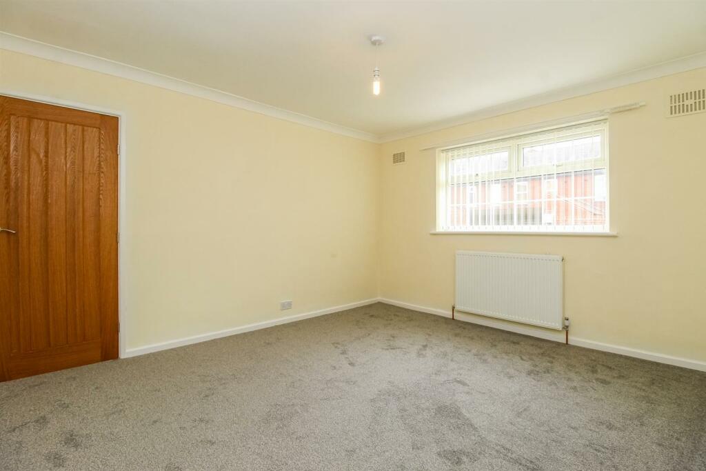 2 bed Detached Bungalow