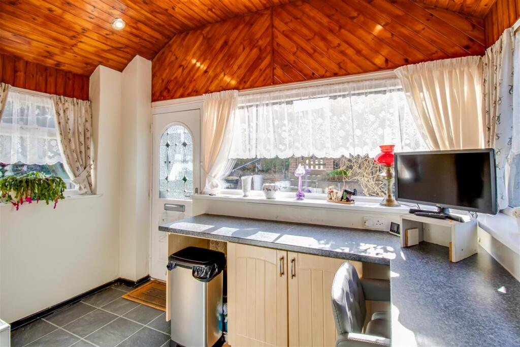 3 bed Detached Bungalow