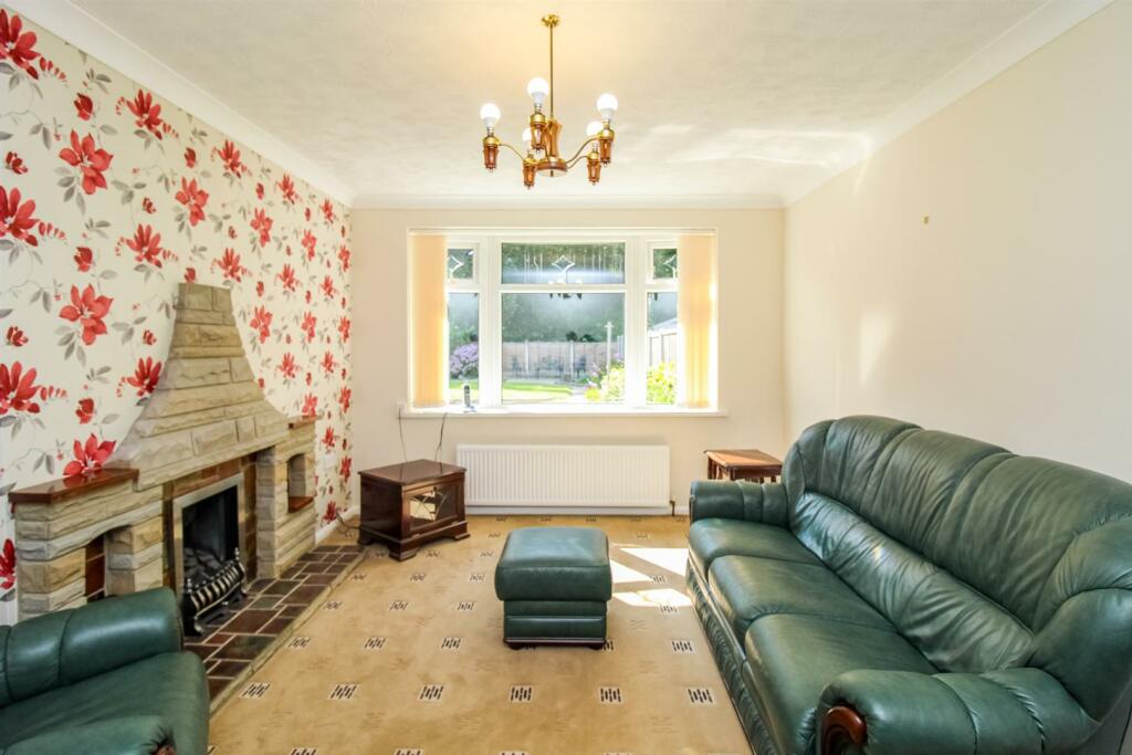 3 bed Detached Bungalow